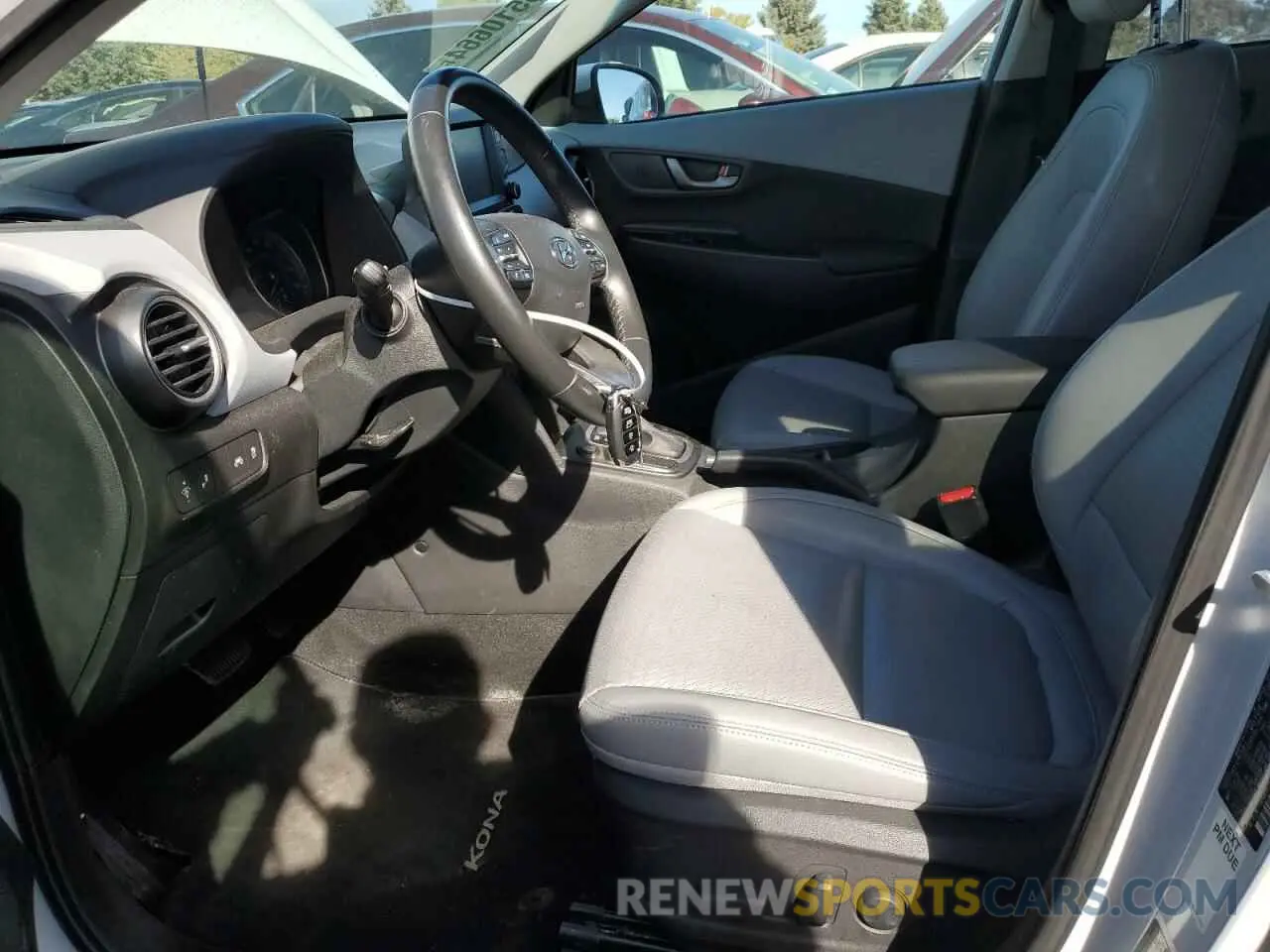 7 Photograph of a damaged car KM8K3CA58KU380742 HYUNDAI KONA 2019