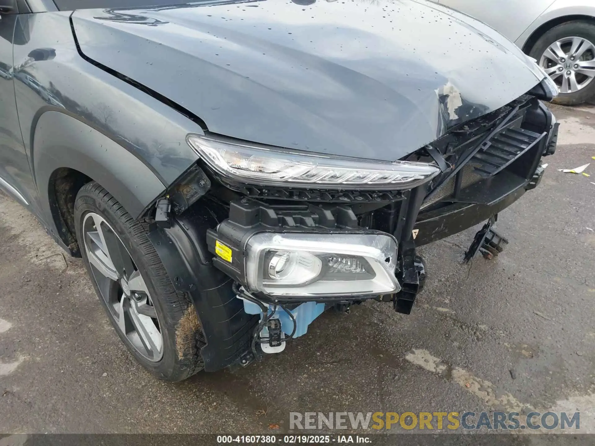 16 Photograph of a damaged car KM8K3CA59KU239307 HYUNDAI KONA 2019