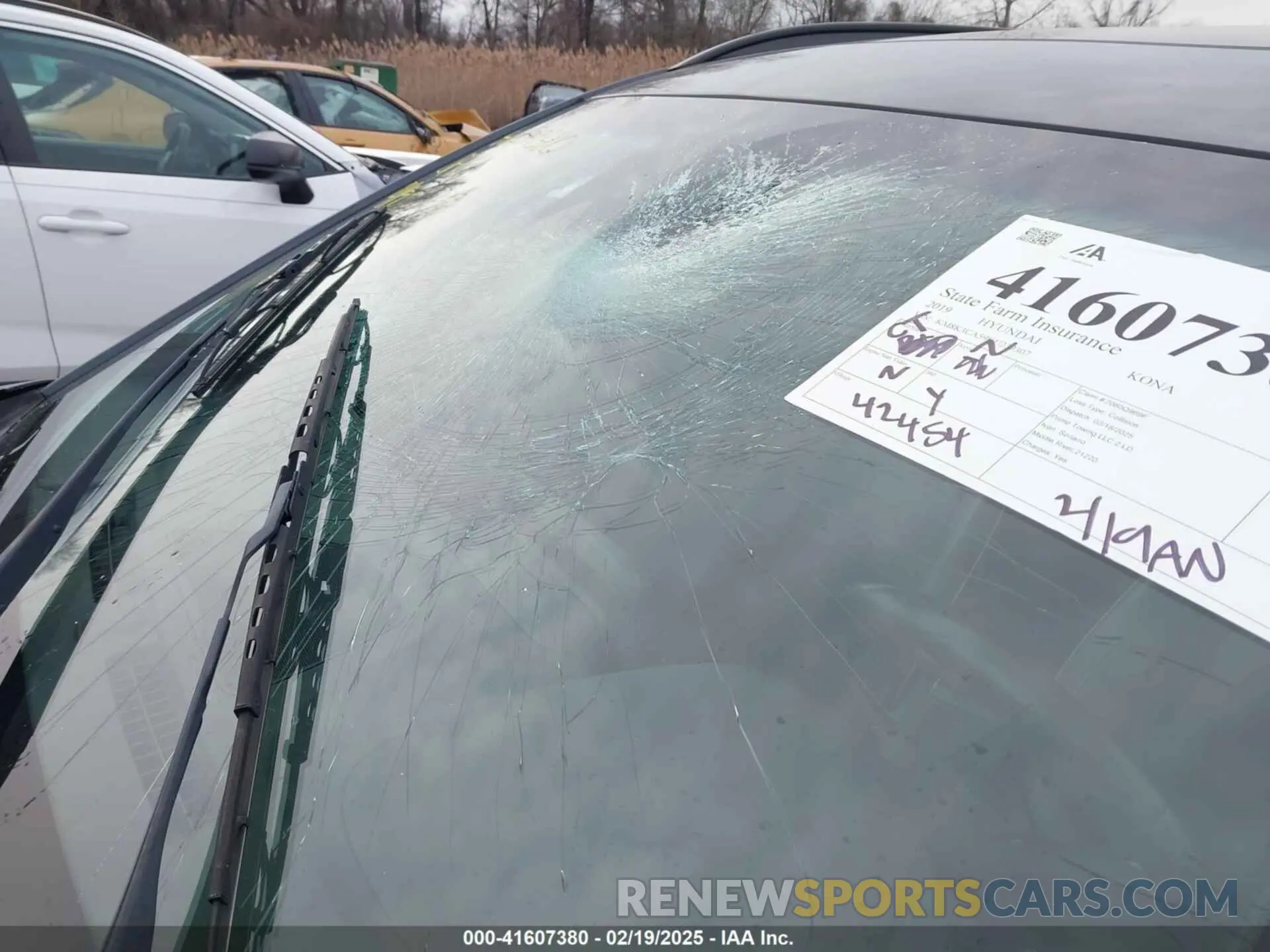 19 Photograph of a damaged car KM8K3CA59KU239307 HYUNDAI KONA 2019