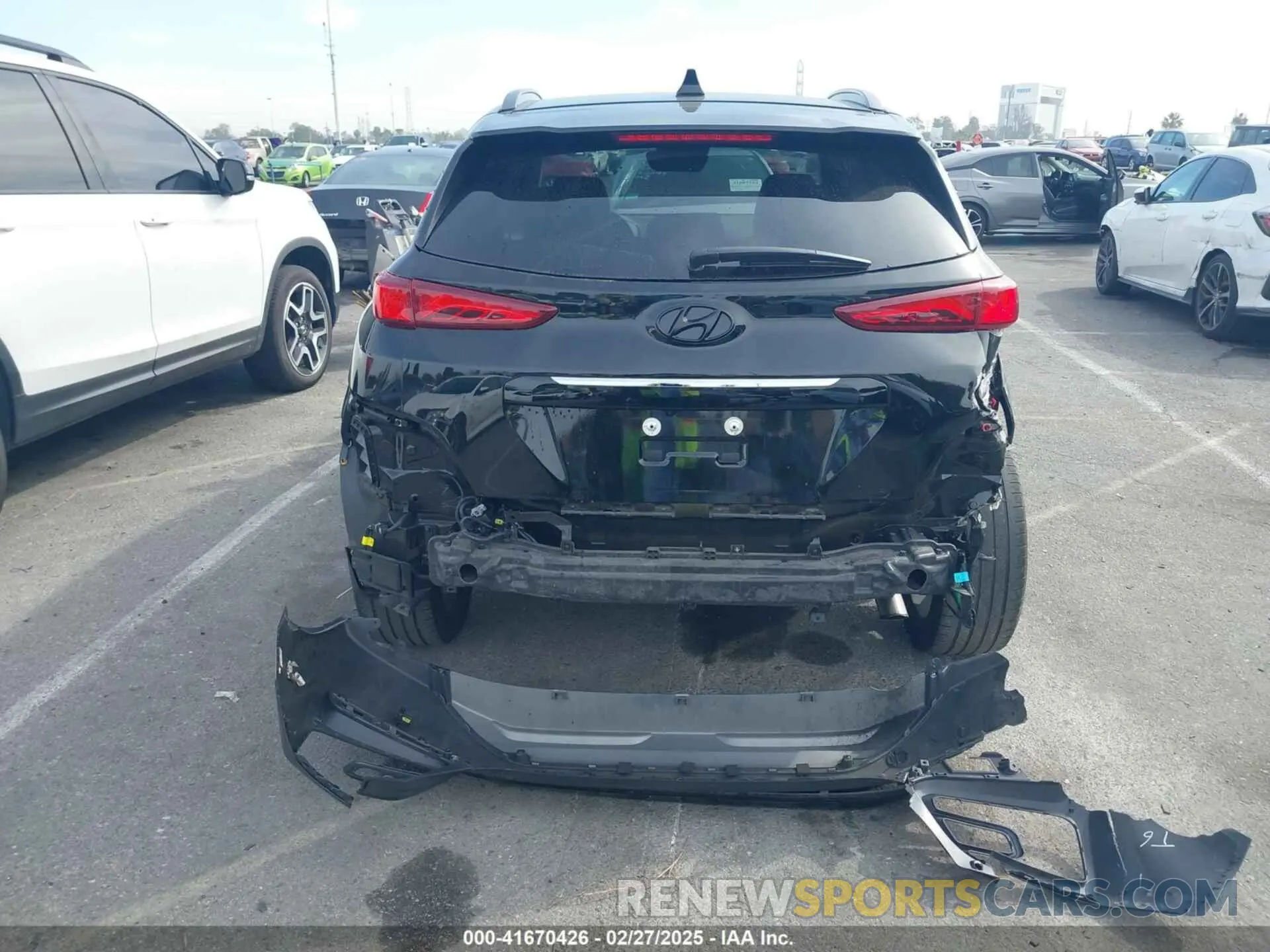 17 Photograph of a damaged car KM8K53A52KU301060 HYUNDAI KONA 2019