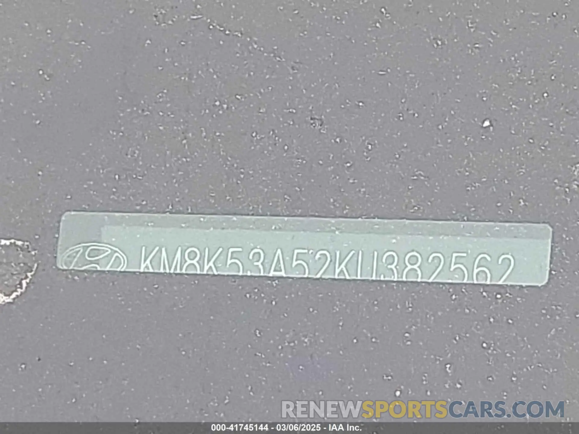 18 Photograph of a damaged car KM8K53A52KU382562 HYUNDAI KONA 2019