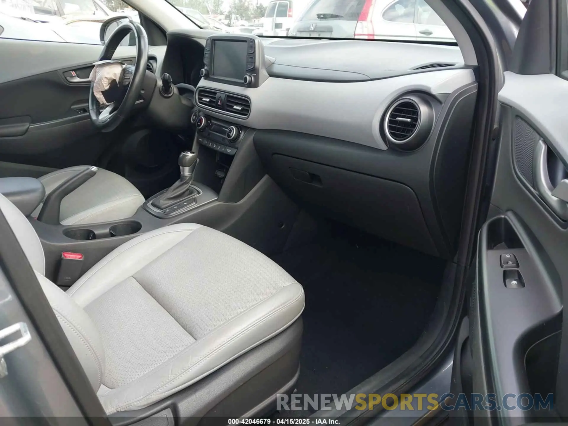 5 Photograph of a damaged car KM8K53A58KU198498 HYUNDAI KONA 2019