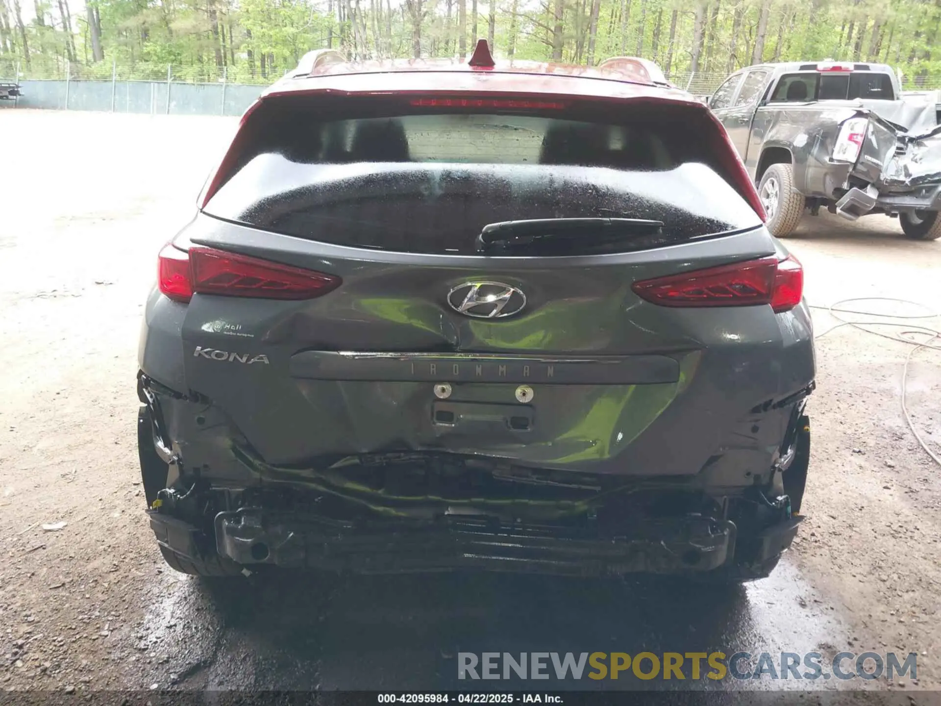 17 Photograph of a damaged car KM8K53A5XKU303722 HYUNDAI KONA 2019