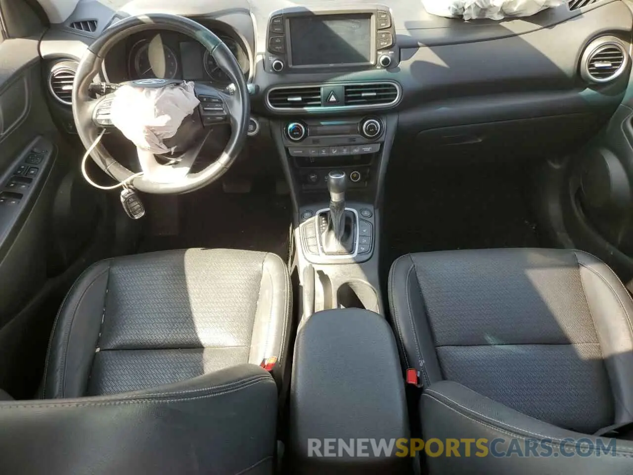 8 Photograph of a damaged car KM8K5CA50KU273209 HYUNDAI KONA 2019