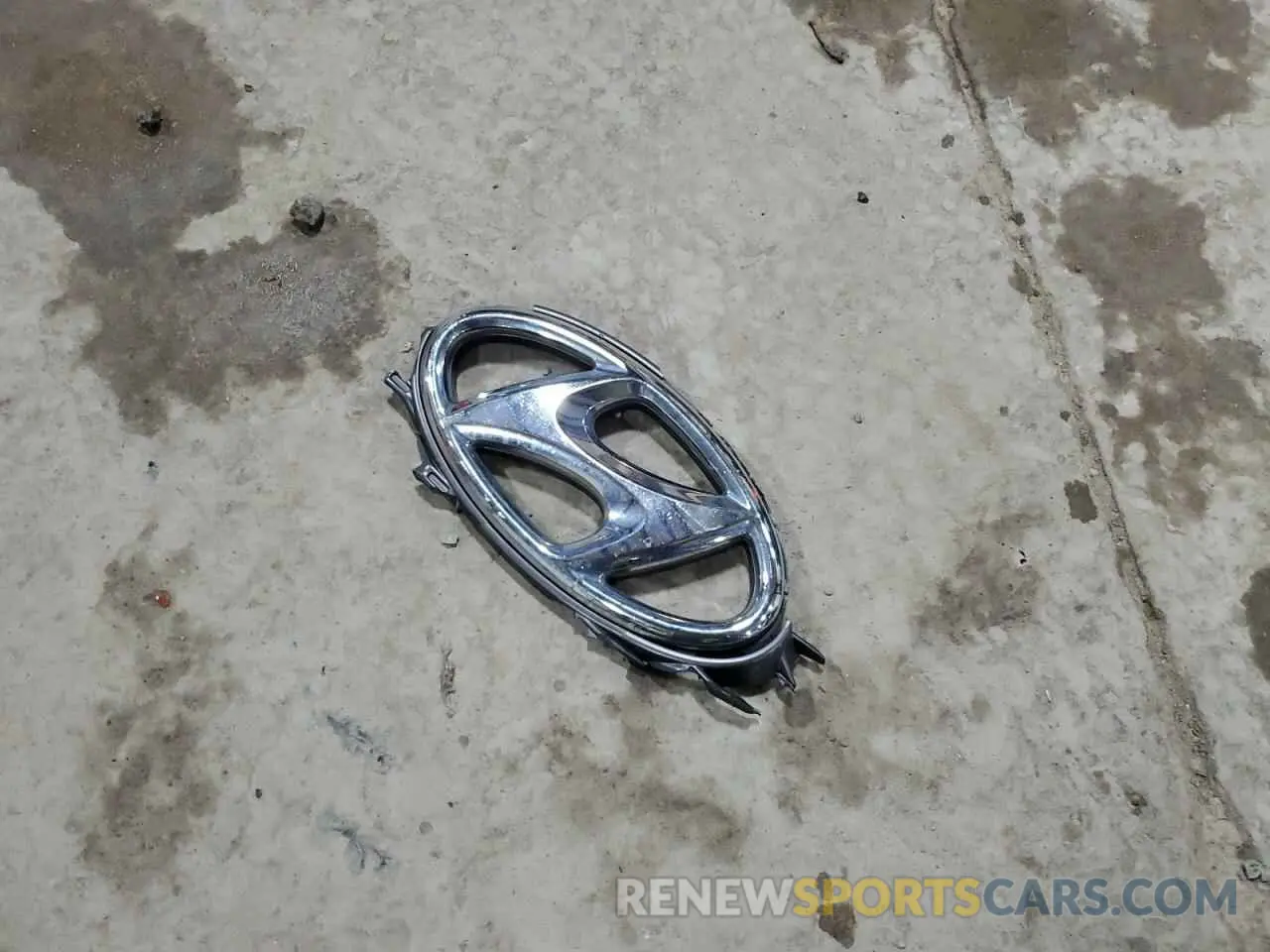 13 Photograph of a damaged car KM8K5CA54KU251357 HYUNDAI KONA 2019