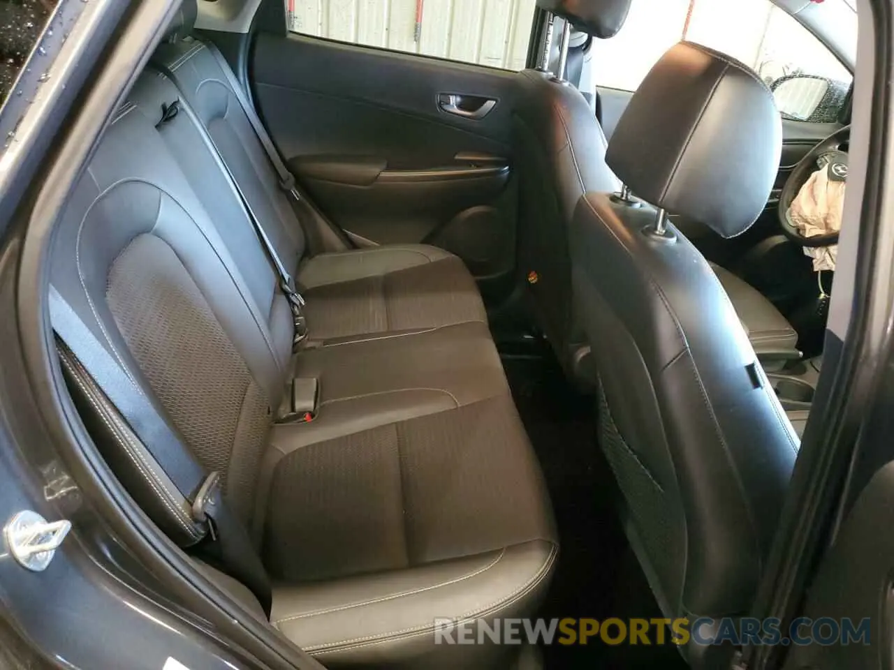 10 Photograph of a damaged car KM8K5CA55KU237757 HYUNDAI KONA 2019