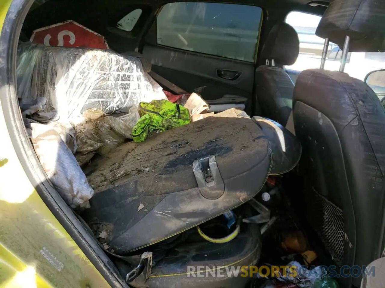 11 Photograph of a damaged car KM8K5CA56KU237041 HYUNDAI KONA 2019