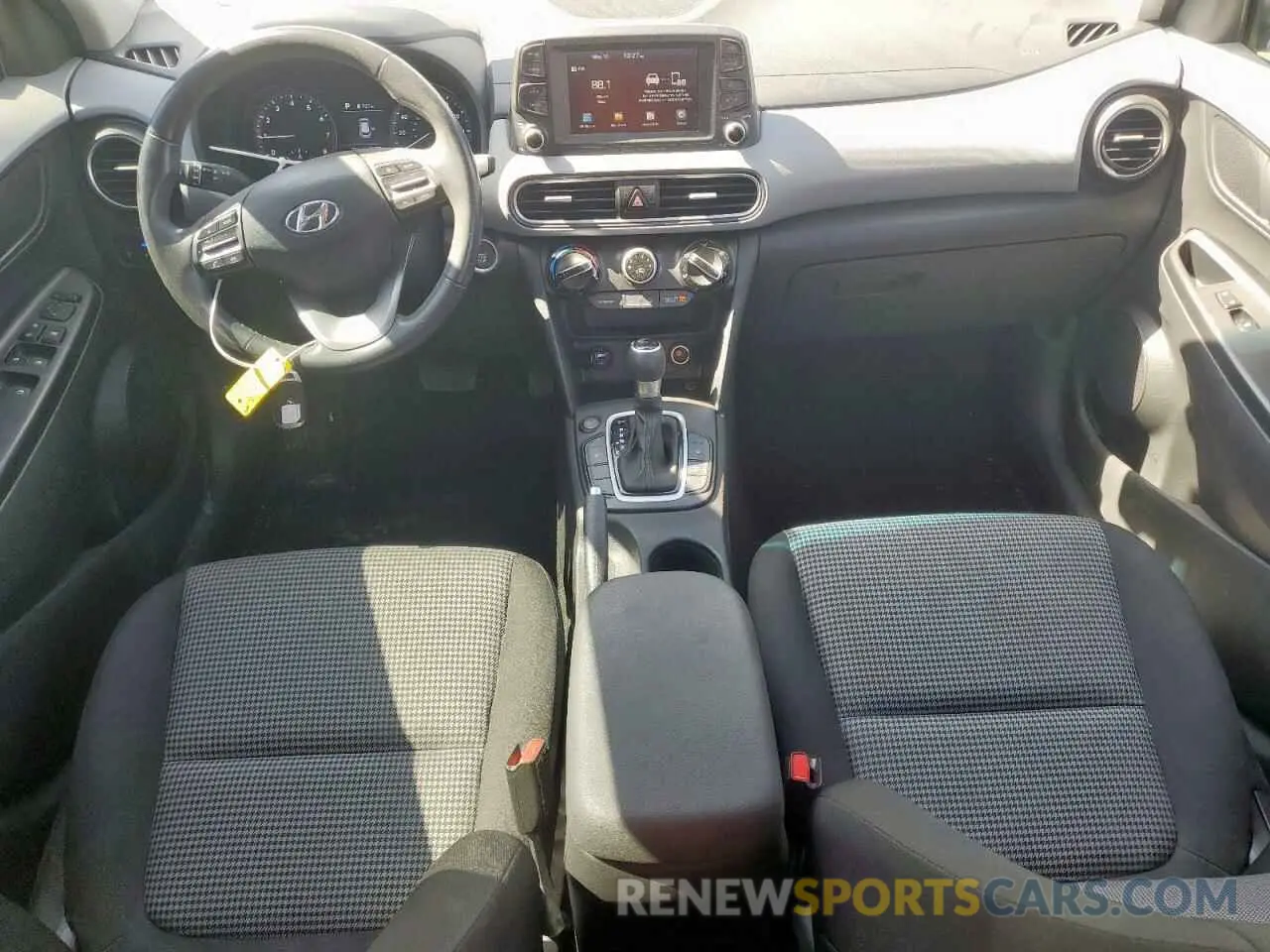 8 Photograph of a damaged car KM8K62AA0KU371709 HYUNDAI KONA 2019