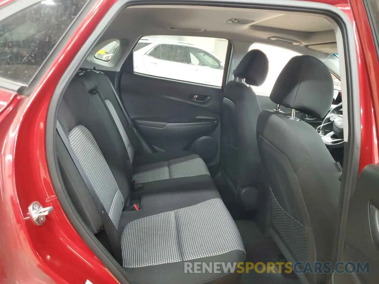11 Photograph of a damaged car KM8K62AA2KU253712 HYUNDAI KONA 2019