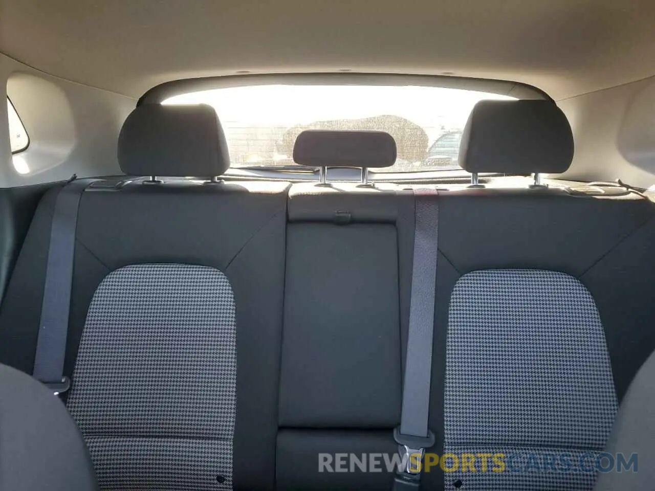 10 Photograph of a damaged car KM8K62AA2KU359920 HYUNDAI KONA 2019