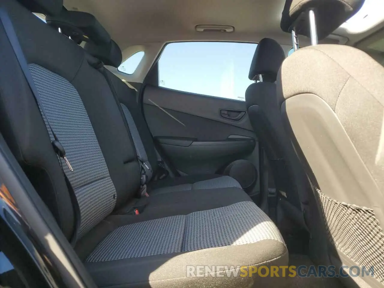 11 Photograph of a damaged car KM8K62AA2KU359920 HYUNDAI KONA 2019