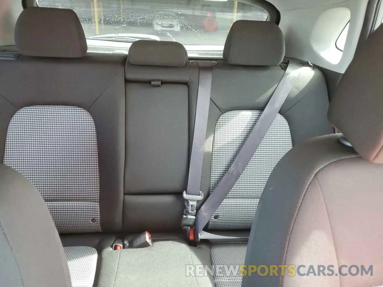10 Photograph of a damaged car KM8K62AA3KU250348 HYUNDAI KONA 2019