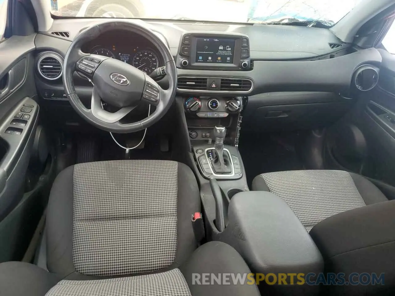 8 Photograph of a damaged car KM8K62AA3KU346030 HYUNDAI KONA 2019
