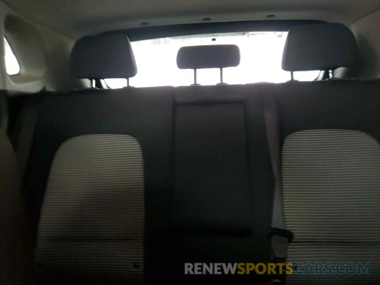 10 Photograph of a damaged car KM8K62AA5KU285361 HYUNDAI KONA 2019