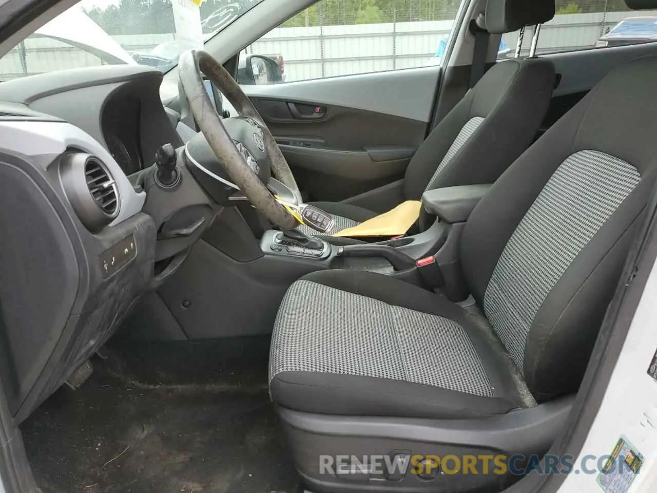 7 Photograph of a damaged car KM8K62AA8KU247624 HYUNDAI KONA 2019