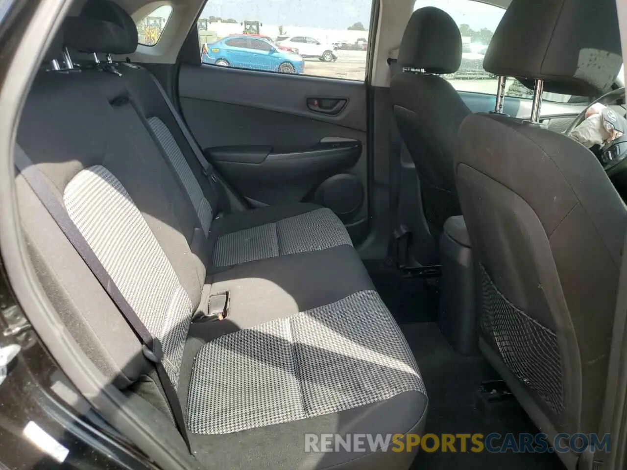 11 Photograph of a damaged car KM8K62AAXKU242554 HYUNDAI KONA 2019