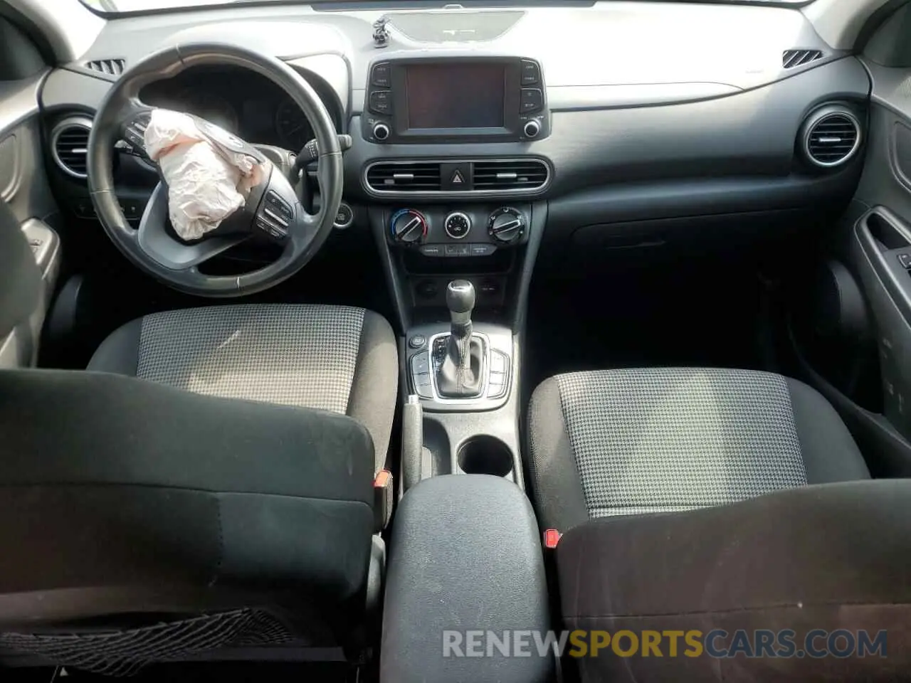 8 Photograph of a damaged car KM8K62AAXKU242554 HYUNDAI KONA 2019
