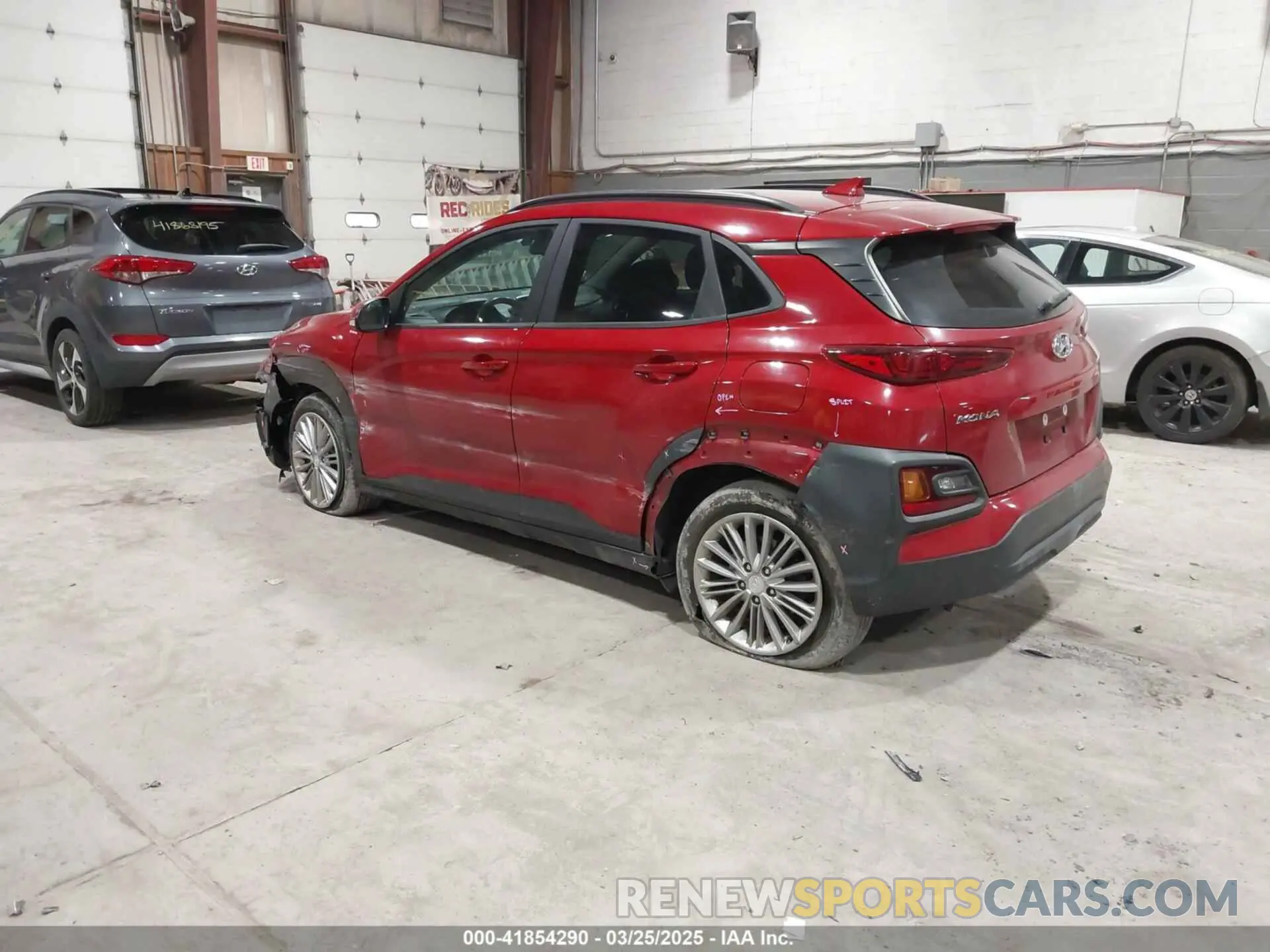 3 Photograph of a damaged car KM8K6CAA1KU383468 HYUNDAI KONA 2019