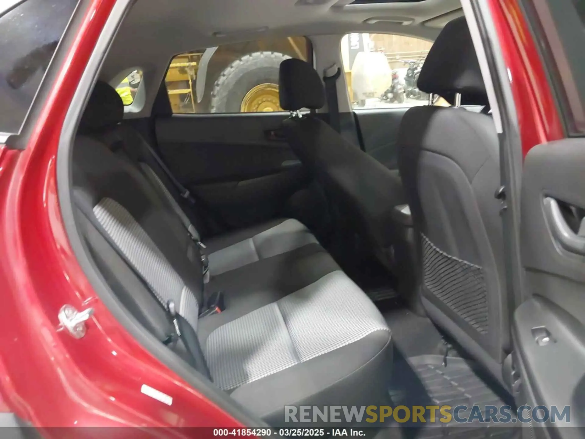 8 Photograph of a damaged car KM8K6CAA1KU383468 HYUNDAI KONA 2019