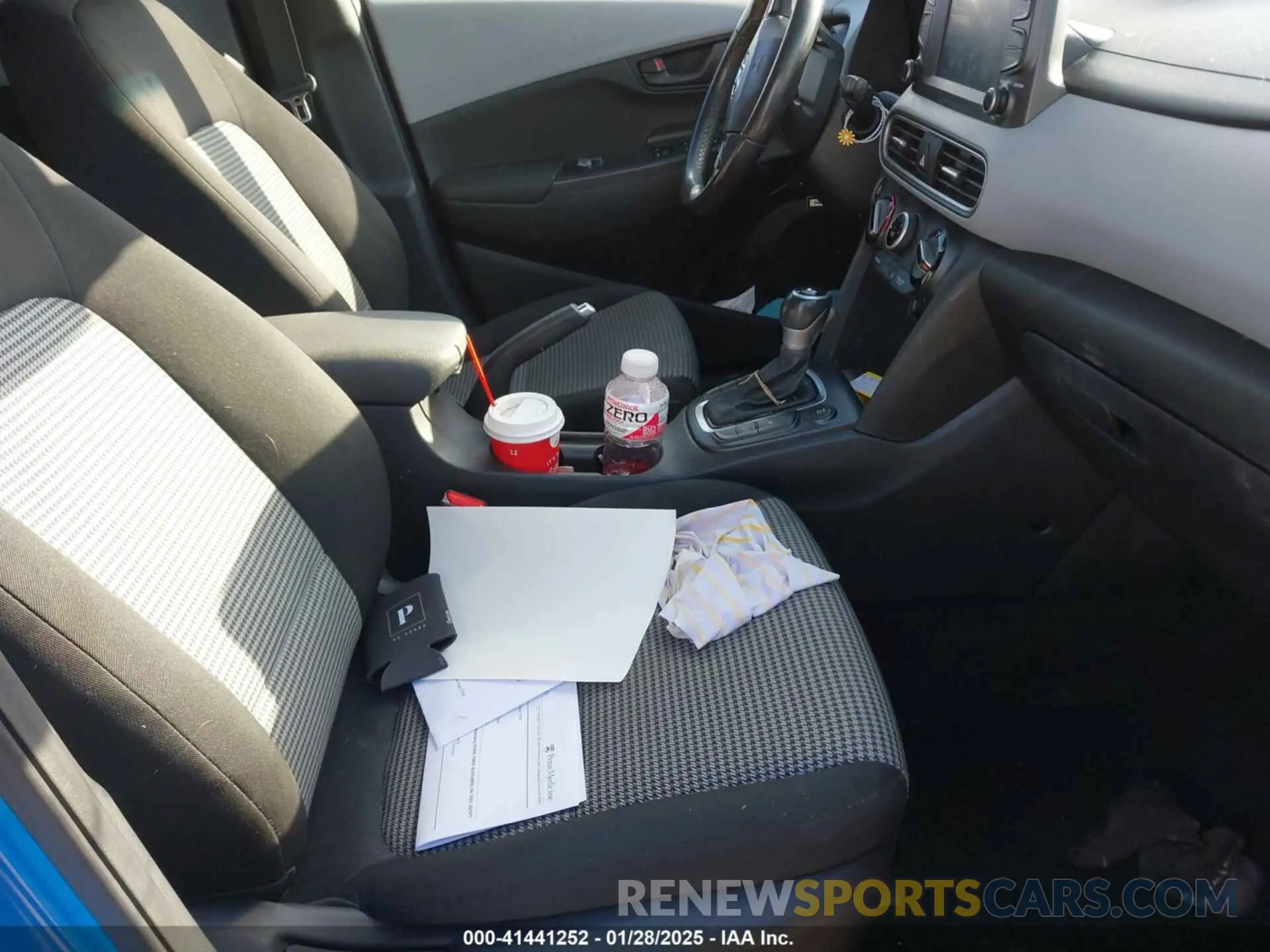 5 Photograph of a damaged car KM8K6CAA5KU242029 HYUNDAI KONA 2019