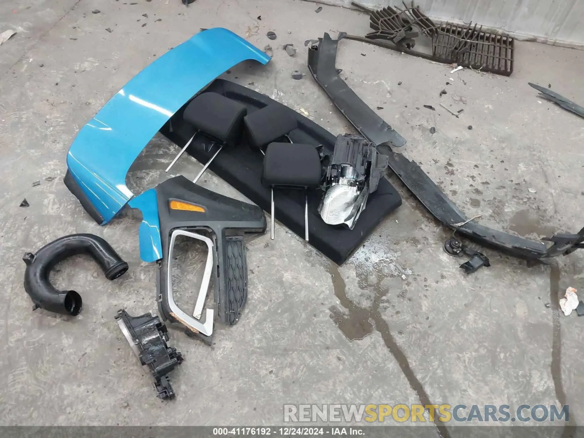 12 Photograph of a damaged car KM8K6CAA6KU359294 HYUNDAI KONA 2019