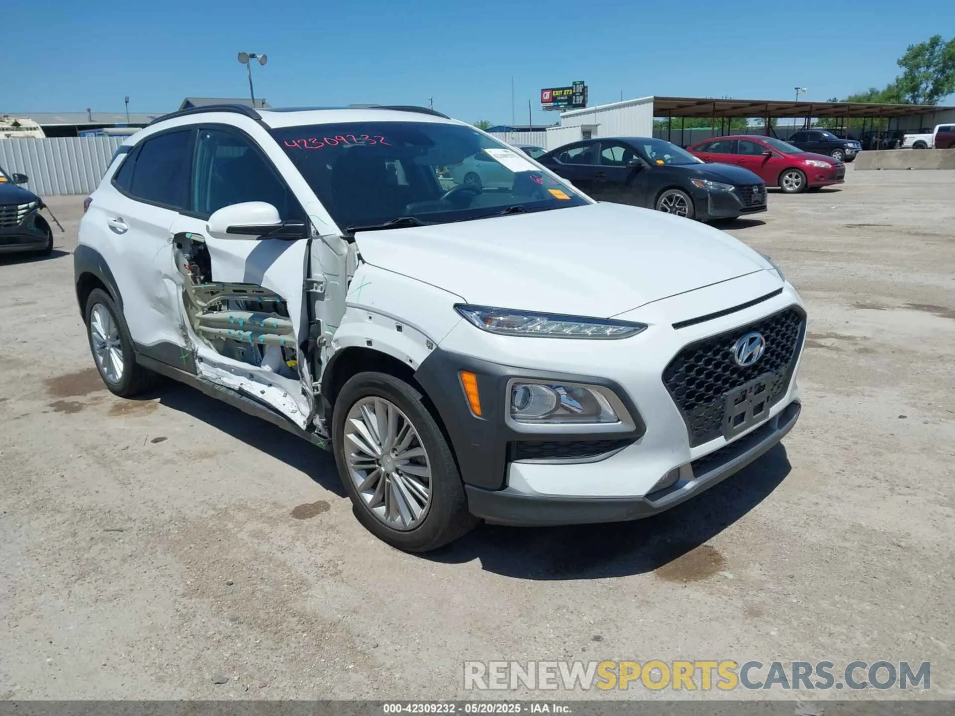 1 Photograph of a damaged car KM8K6CAA9KU256287 HYUNDAI KONA 2019