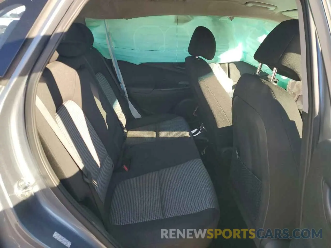 10 Photograph of a damaged car KM8K12AA0LU427258 HYUNDAI KONA 2020