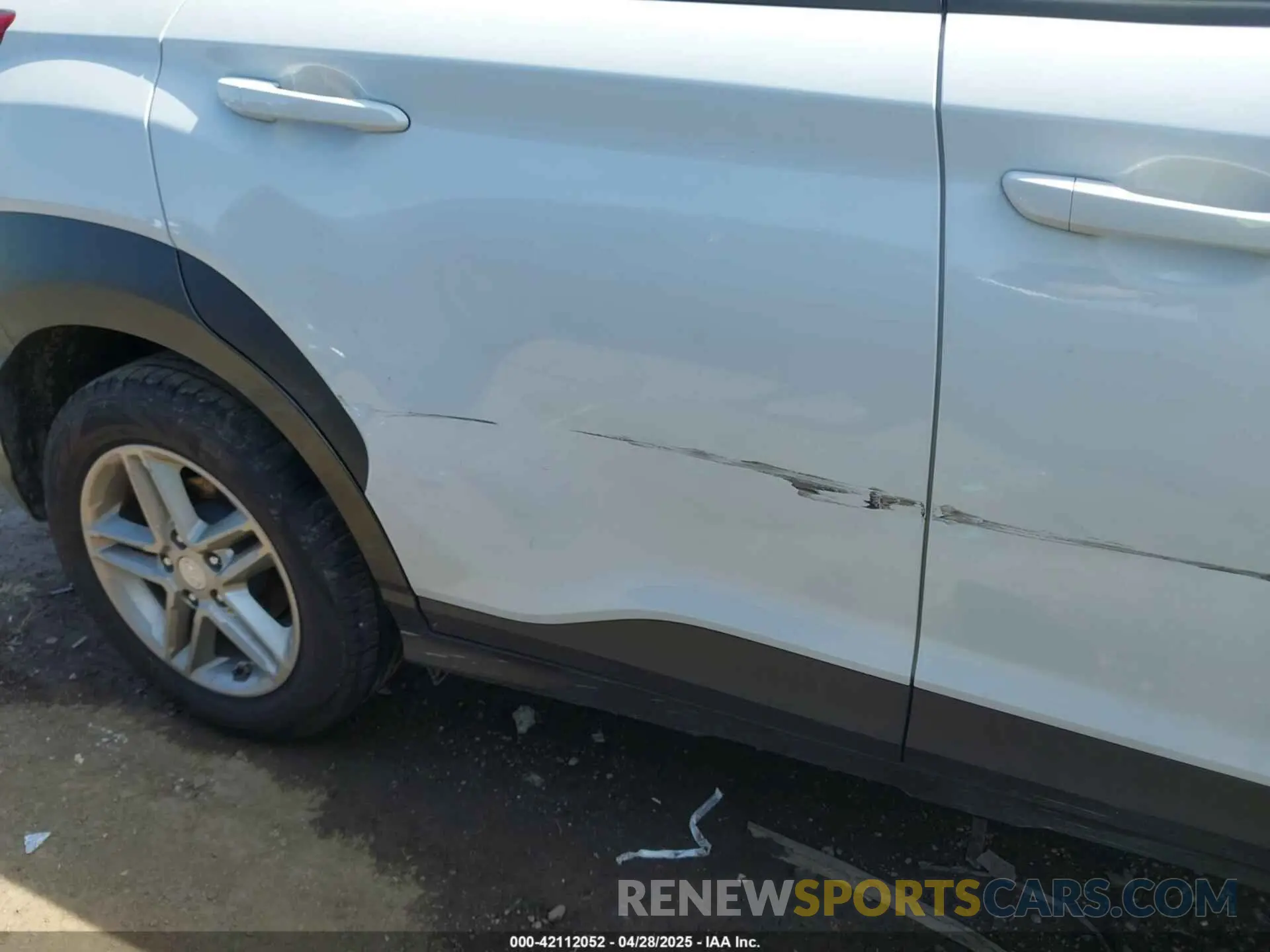 19 Photograph of a damaged car KM8K12AA1LU454338 HYUNDAI KONA 2020