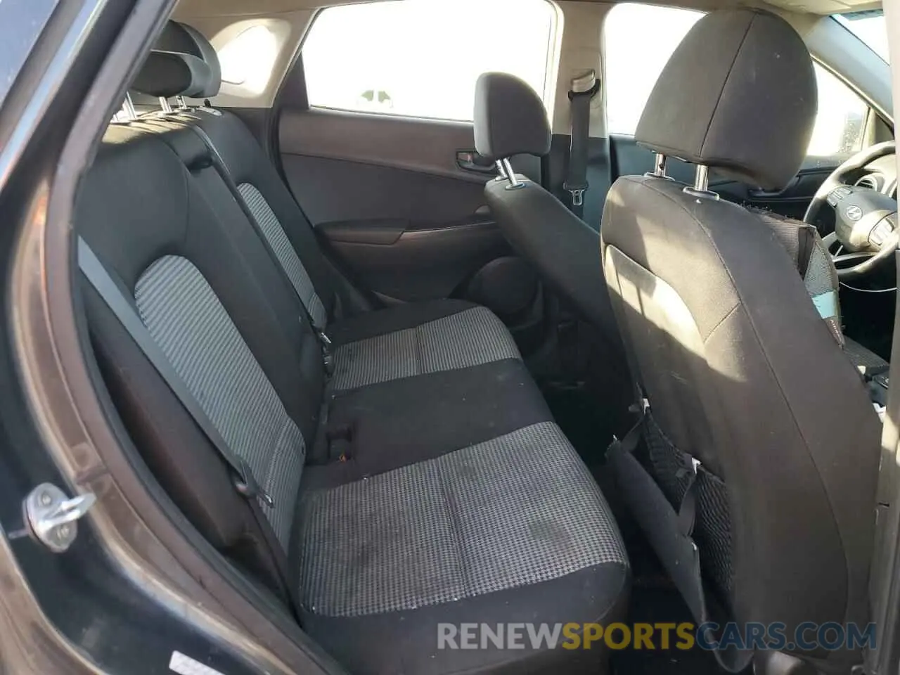 11 Photograph of a damaged car KM8K12AA1LU522962 HYUNDAI KONA 2020