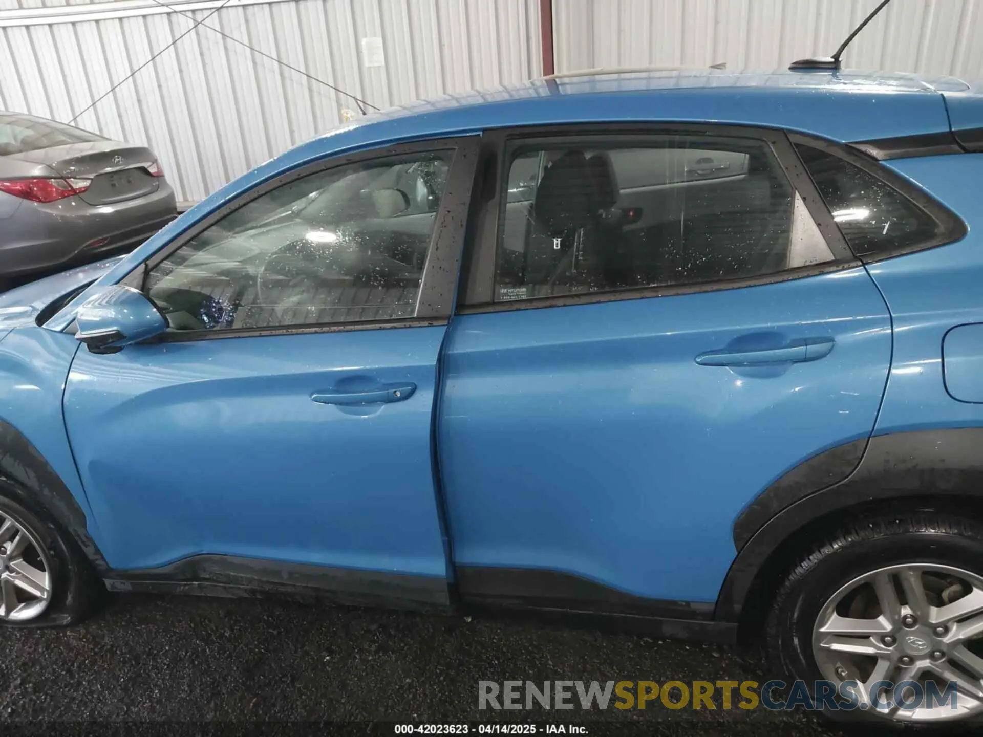 14 Photograph of a damaged car KM8K12AA2LU434275 HYUNDAI KONA 2020