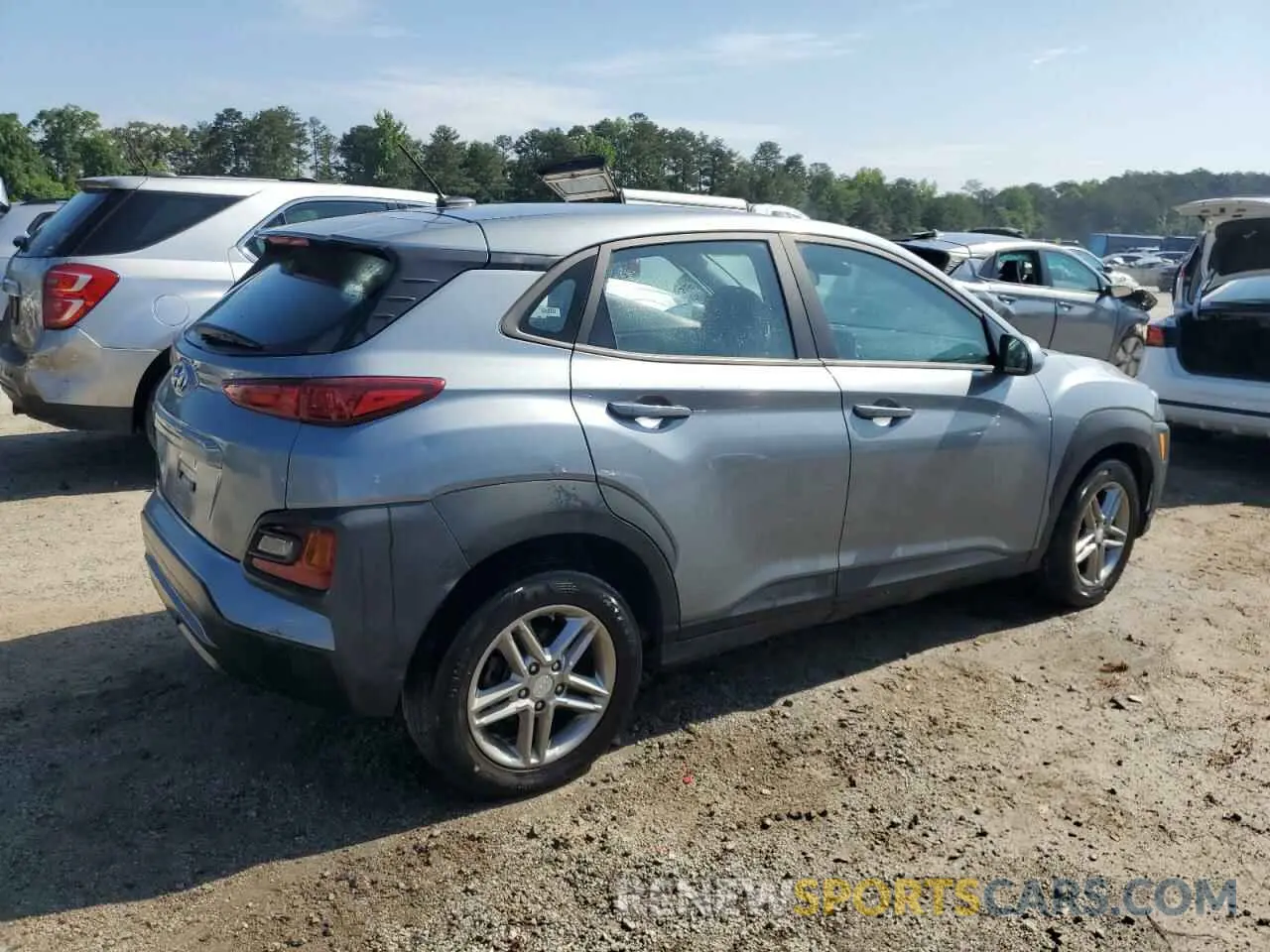 3 Photograph of a damaged car KM8K12AA4LU443673 HYUNDAI KONA 2020