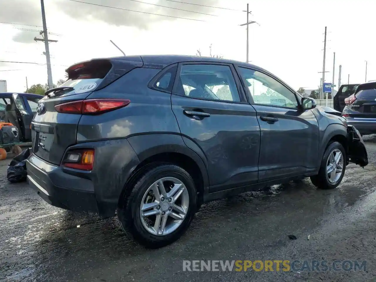 3 Photograph of a damaged car KM8K12AA4LU486698 HYUNDAI KONA 2020