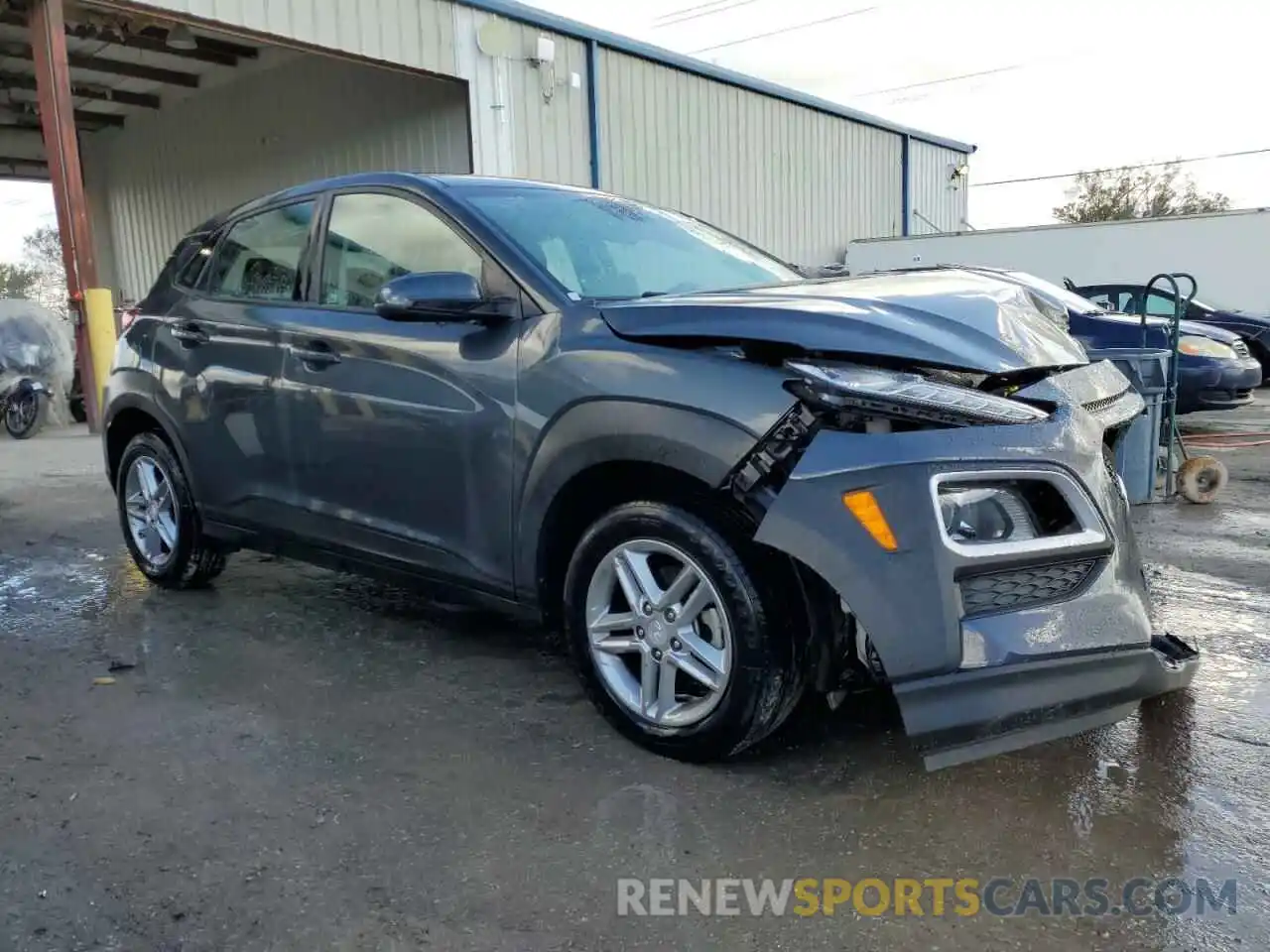 4 Photograph of a damaged car KM8K12AA4LU486698 HYUNDAI KONA 2020