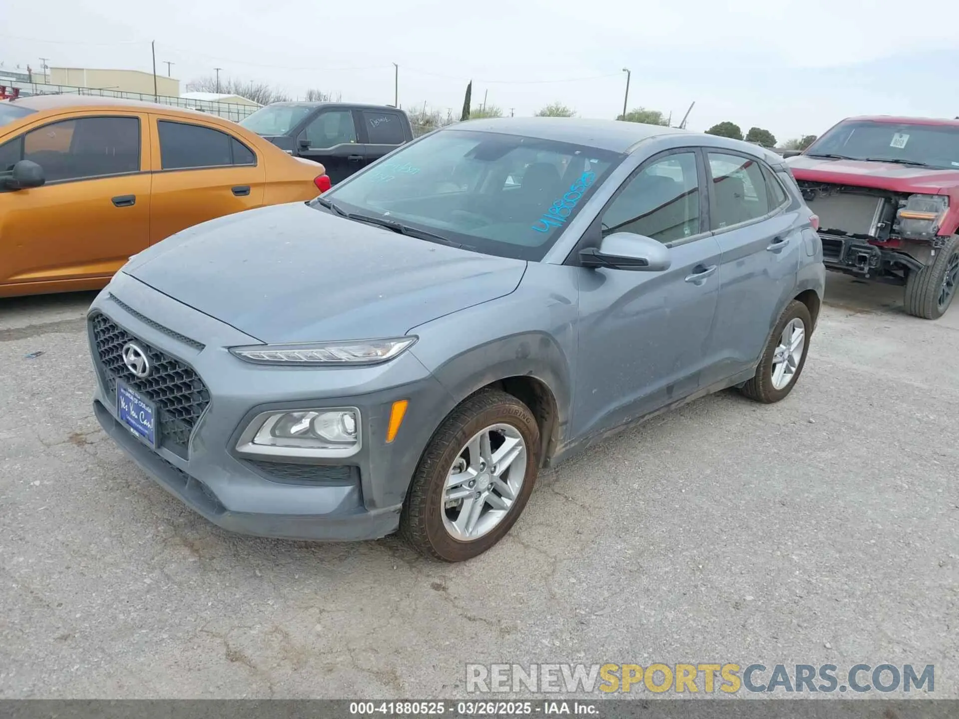 2 Photograph of a damaged car KM8K12AA4LU578409 HYUNDAI KONA 2020