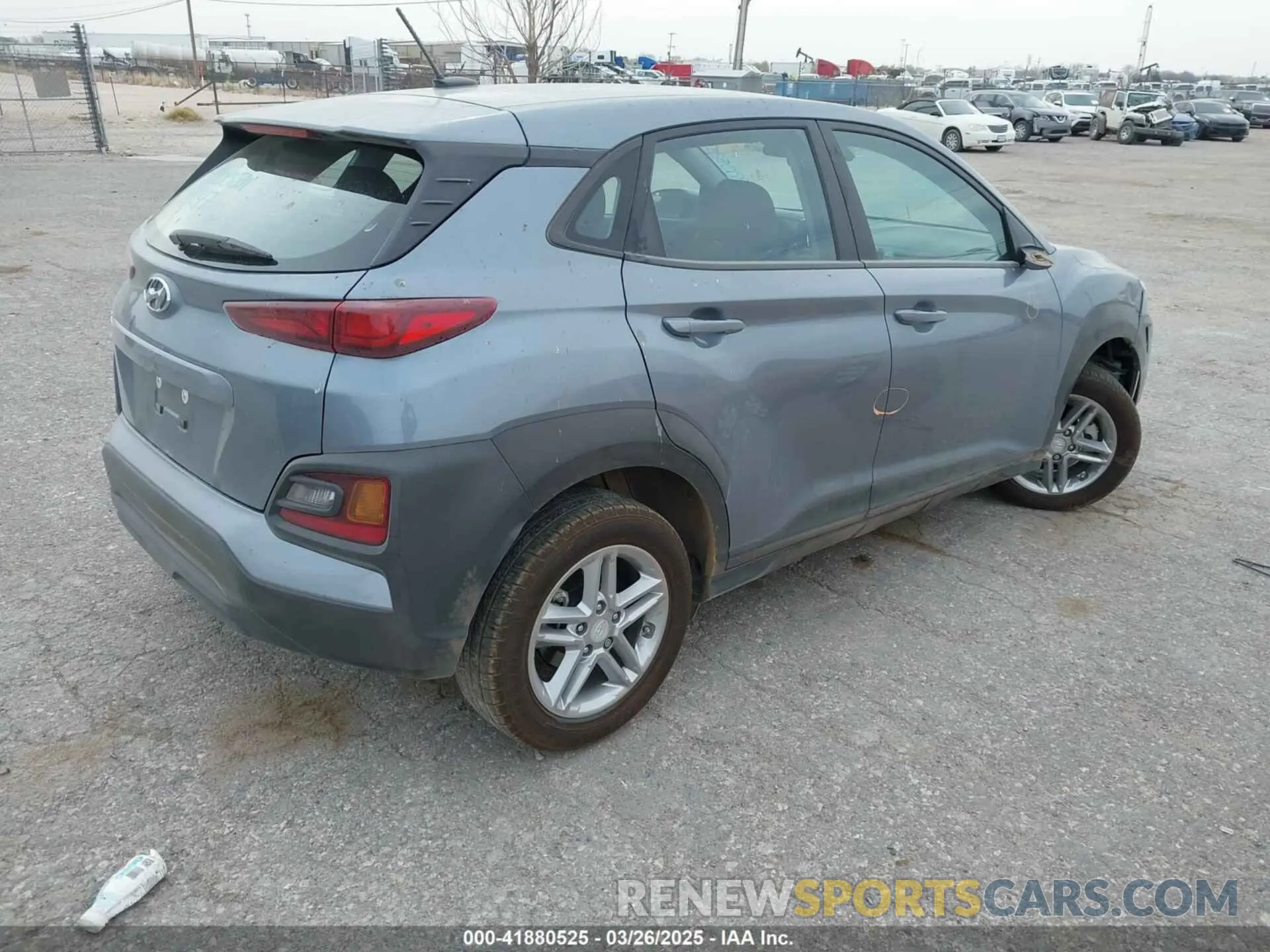 4 Photograph of a damaged car KM8K12AA4LU578409 HYUNDAI KONA 2020