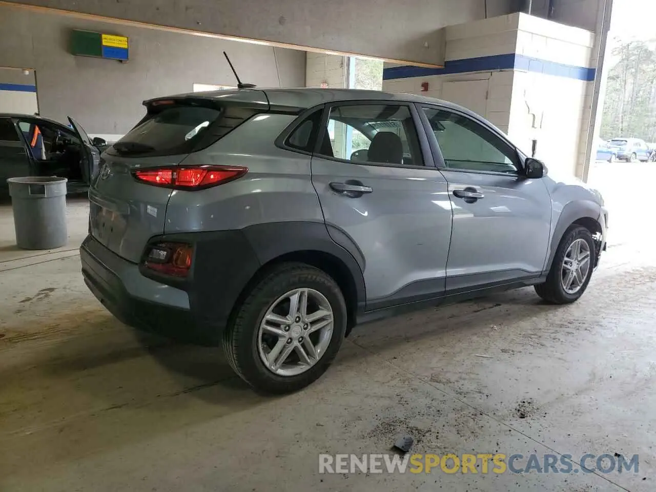 3 Photograph of a damaged car KM8K12AA5LU443746 HYUNDAI KONA 2020