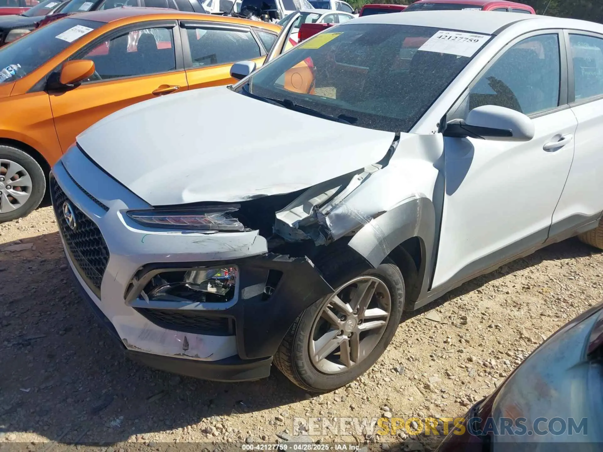 6 Photograph of a damaged car KM8K12AA5LU480022 HYUNDAI KONA 2020