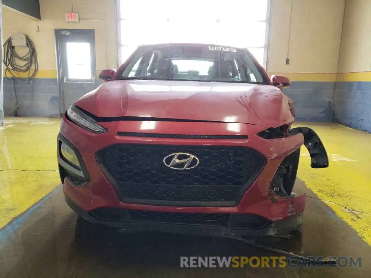 5 Photograph of a damaged car KM8K12AA6LU507244 HYUNDAI KONA 2020