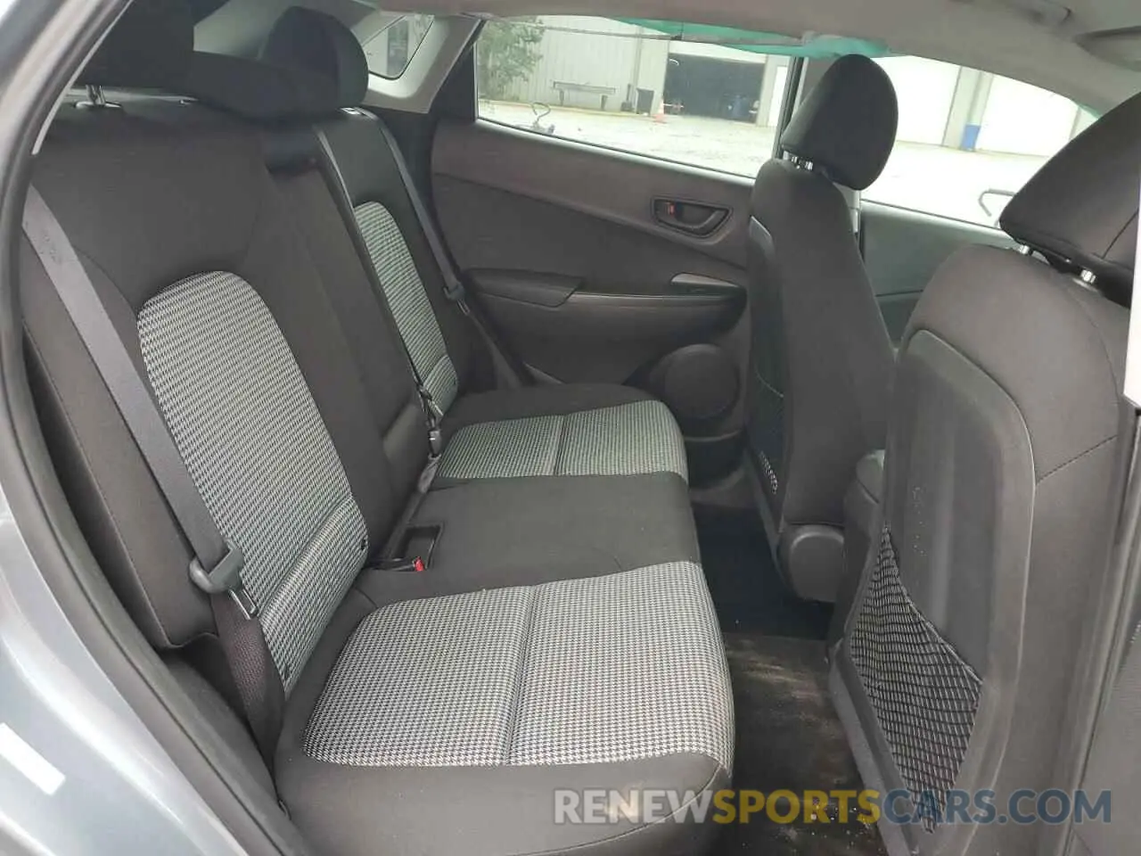 10 Photograph of a damaged car KM8K12AA6LU543614 HYUNDAI KONA 2020