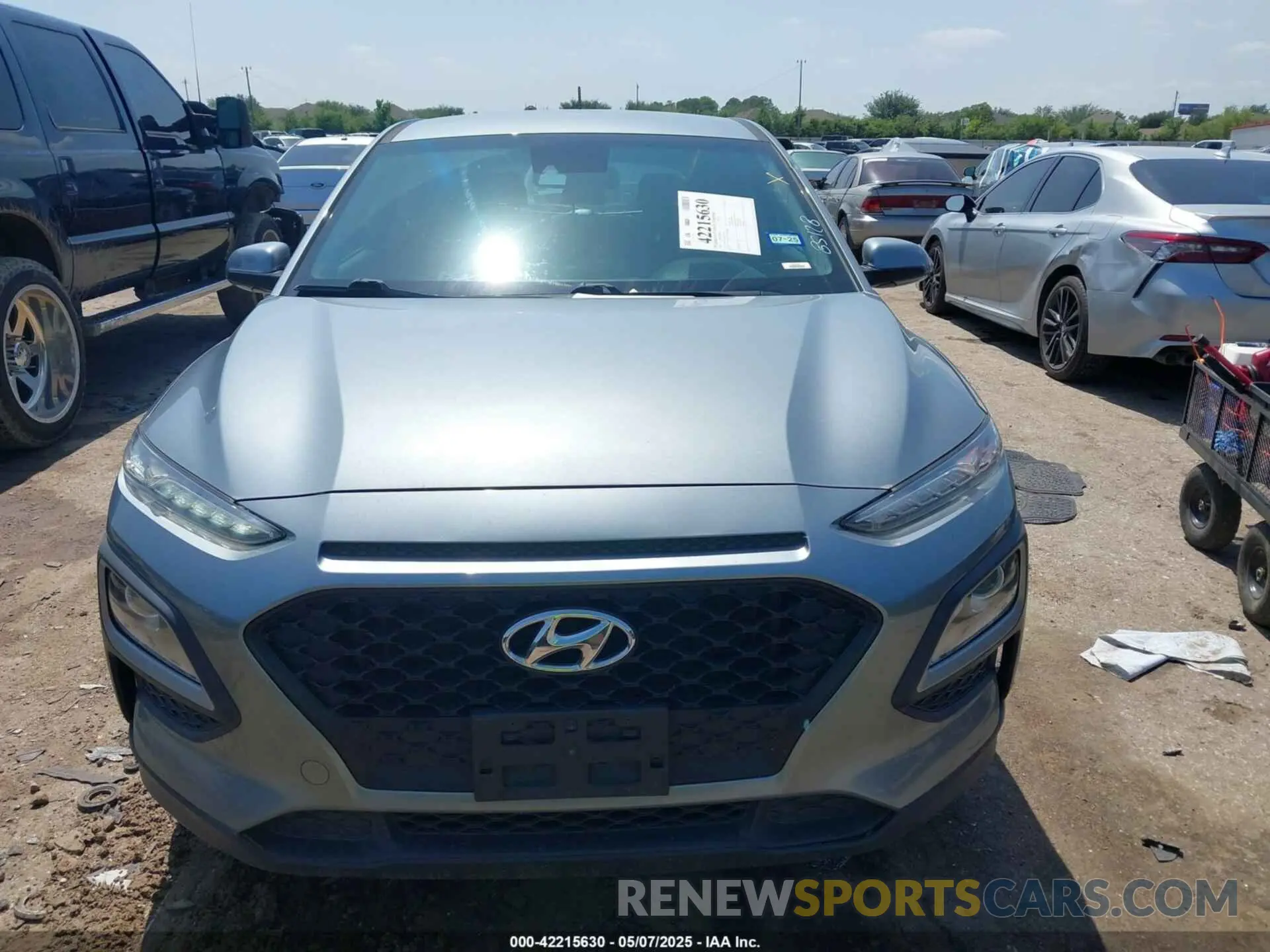 12 Photograph of a damaged car KM8K12AA8LU436094 HYUNDAI KONA 2020