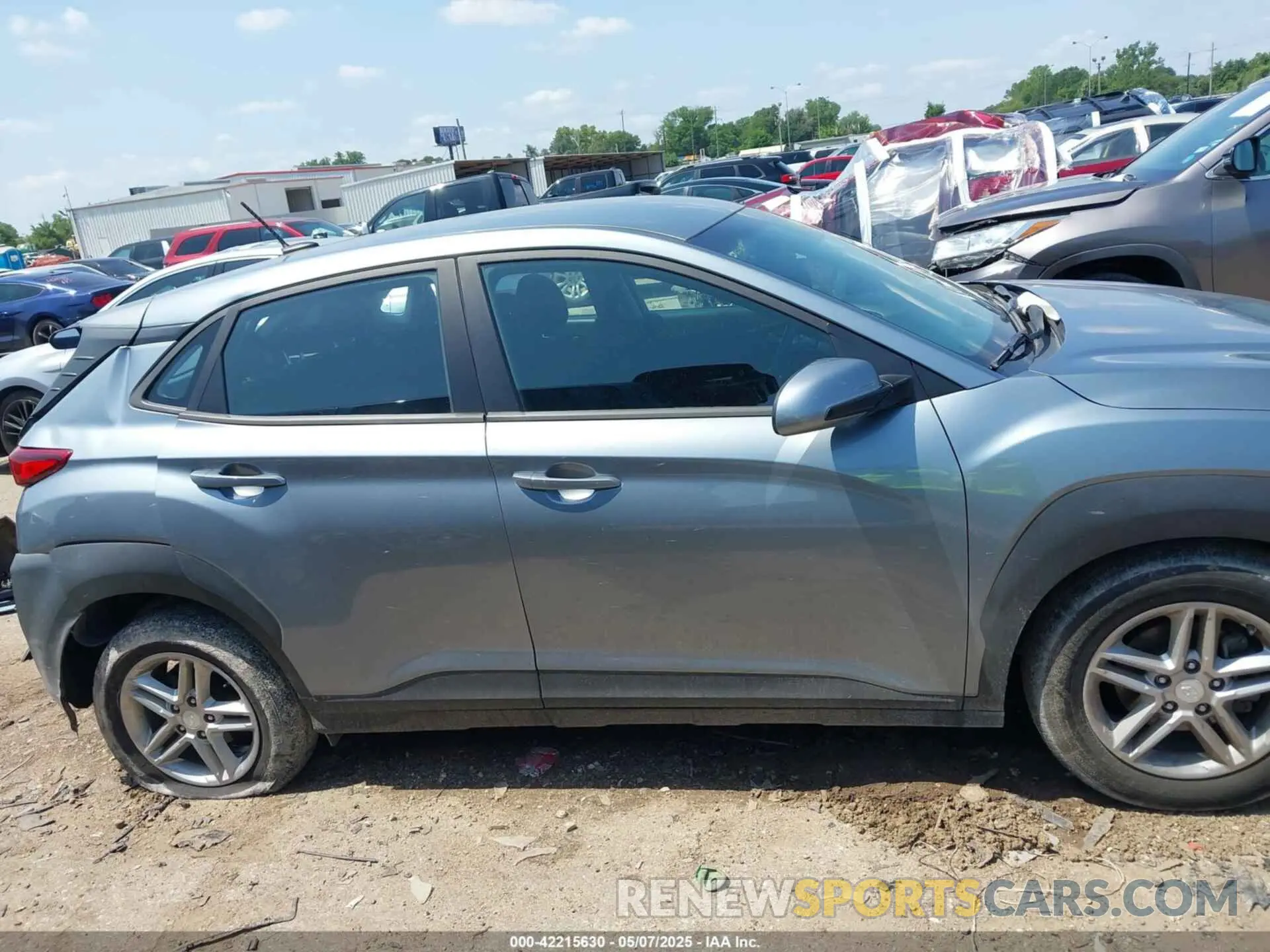 13 Photograph of a damaged car KM8K12AA8LU436094 HYUNDAI KONA 2020