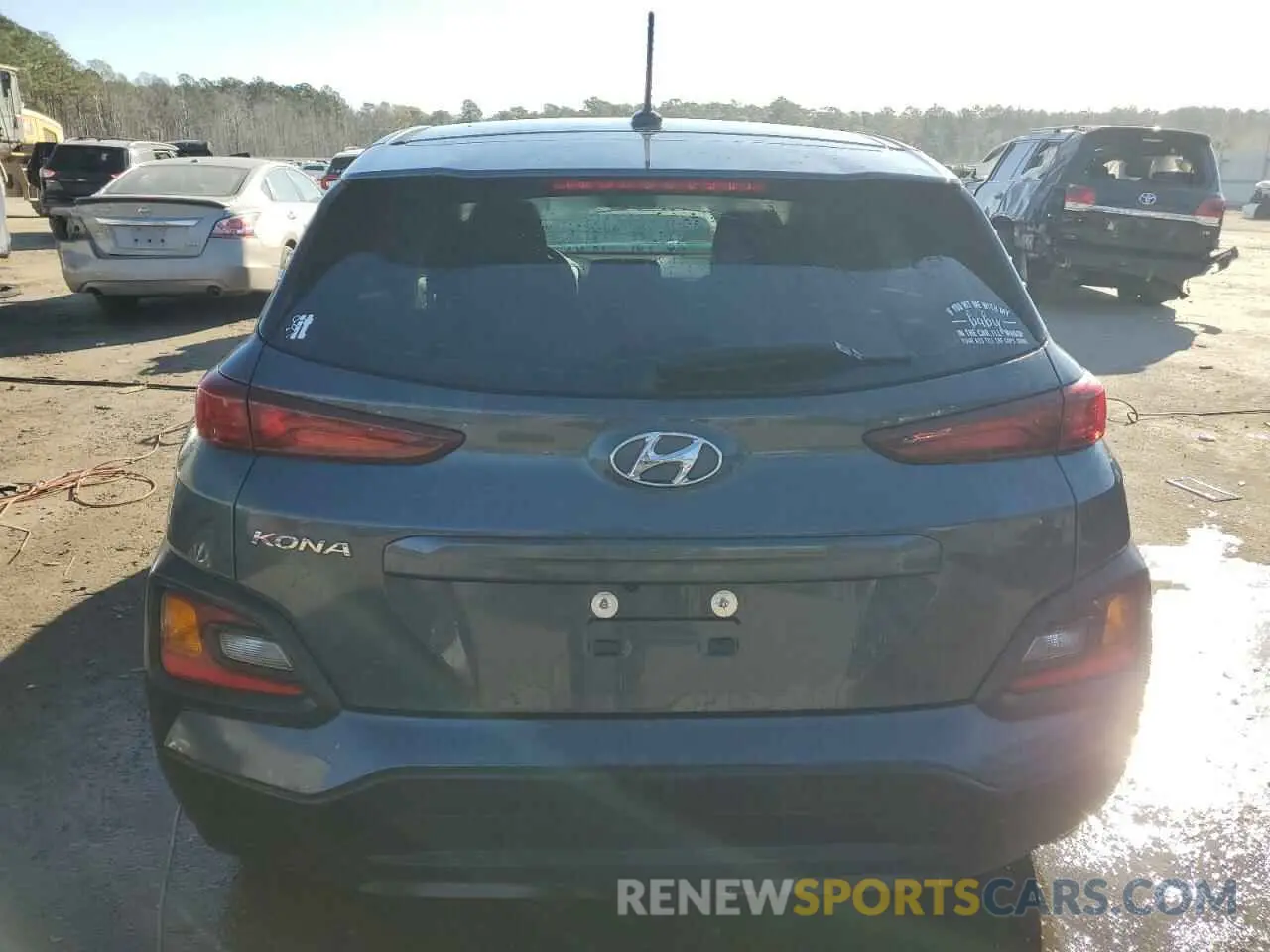6 Photograph of a damaged car KM8K12AA8LU512882 HYUNDAI KONA 2020