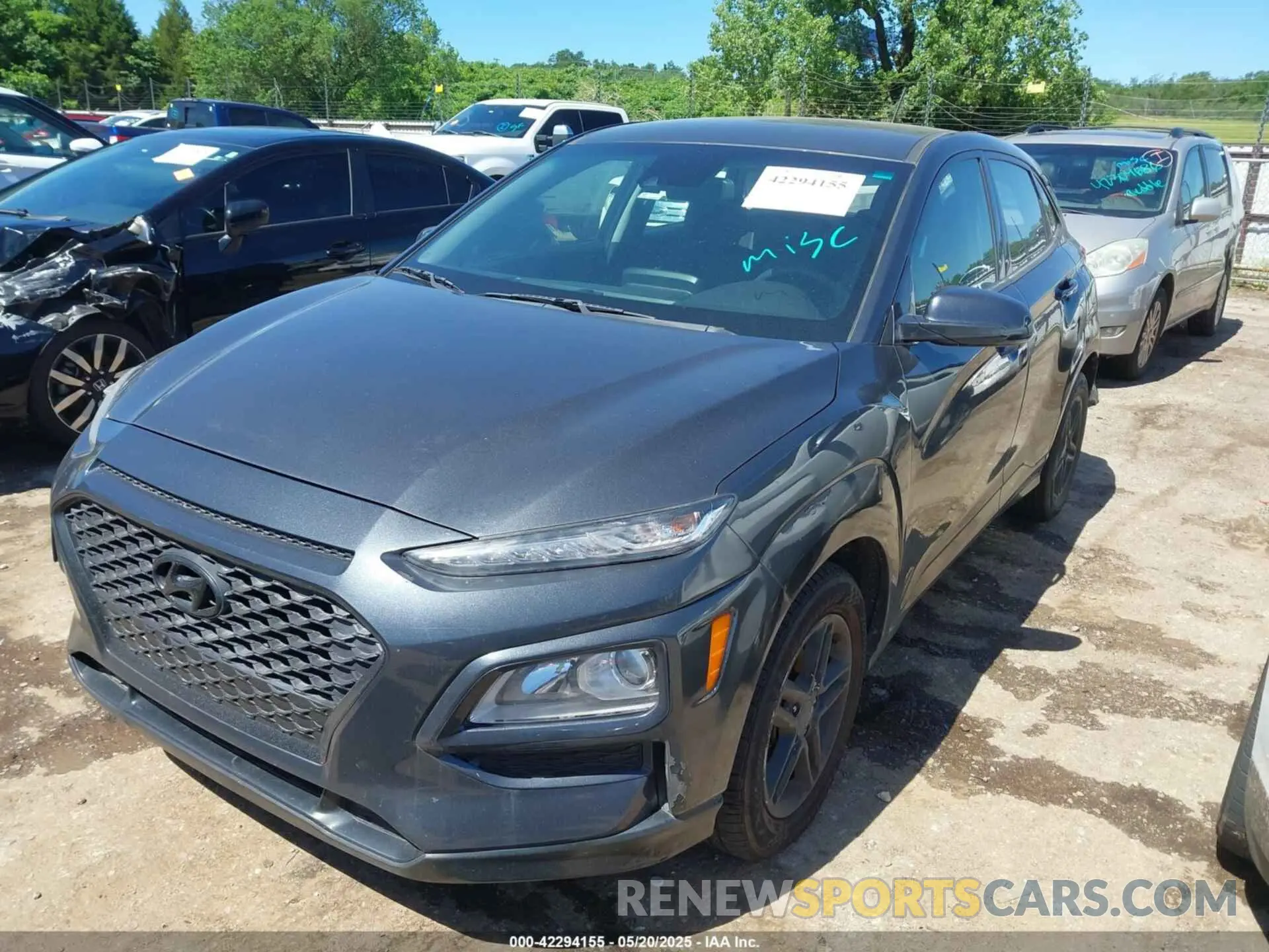 2 Photograph of a damaged car KM8K12AA8LU579434 HYUNDAI KONA 2020