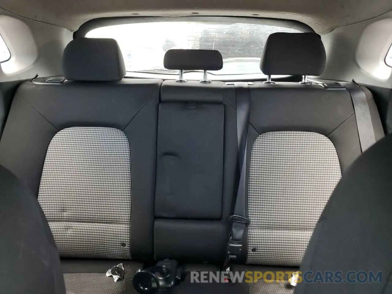 10 Photograph of a damaged car KM8K12AA9LU425816 HYUNDAI KONA 2020