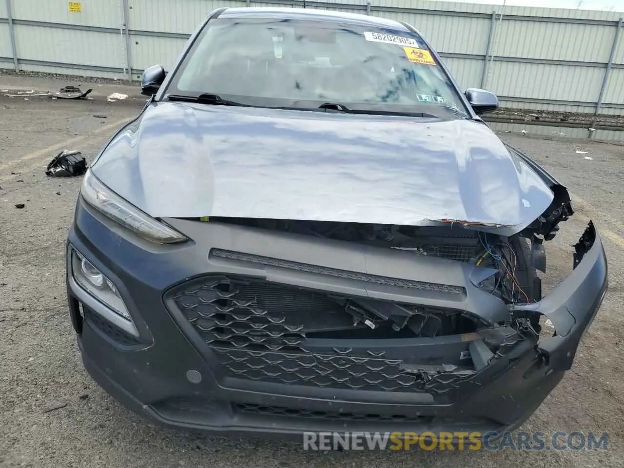 5 Photograph of a damaged car KM8K12AA9LU425816 HYUNDAI KONA 2020