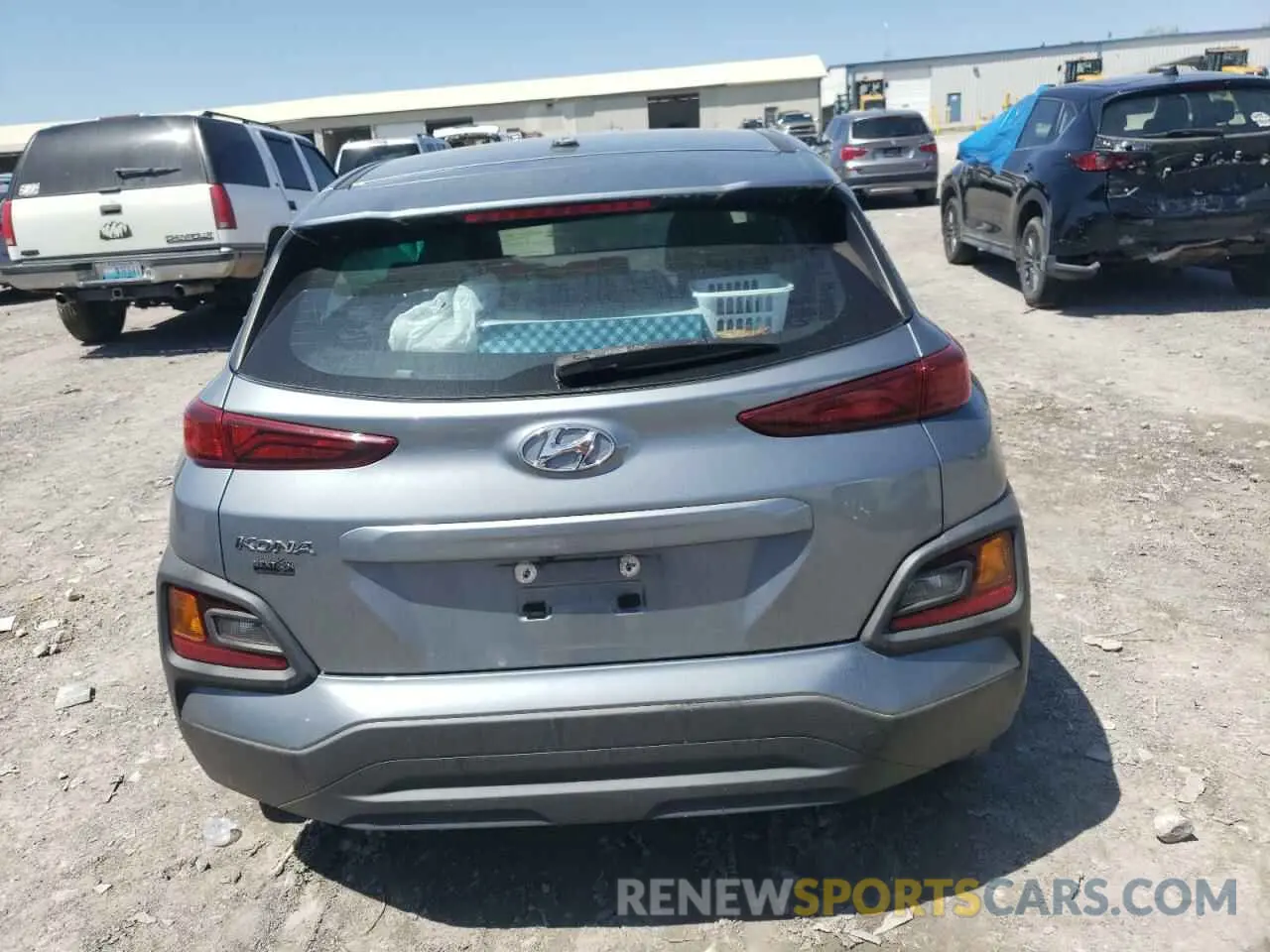 6 Photograph of a damaged car KM8K12AAXLU445430 HYUNDAI KONA 2020