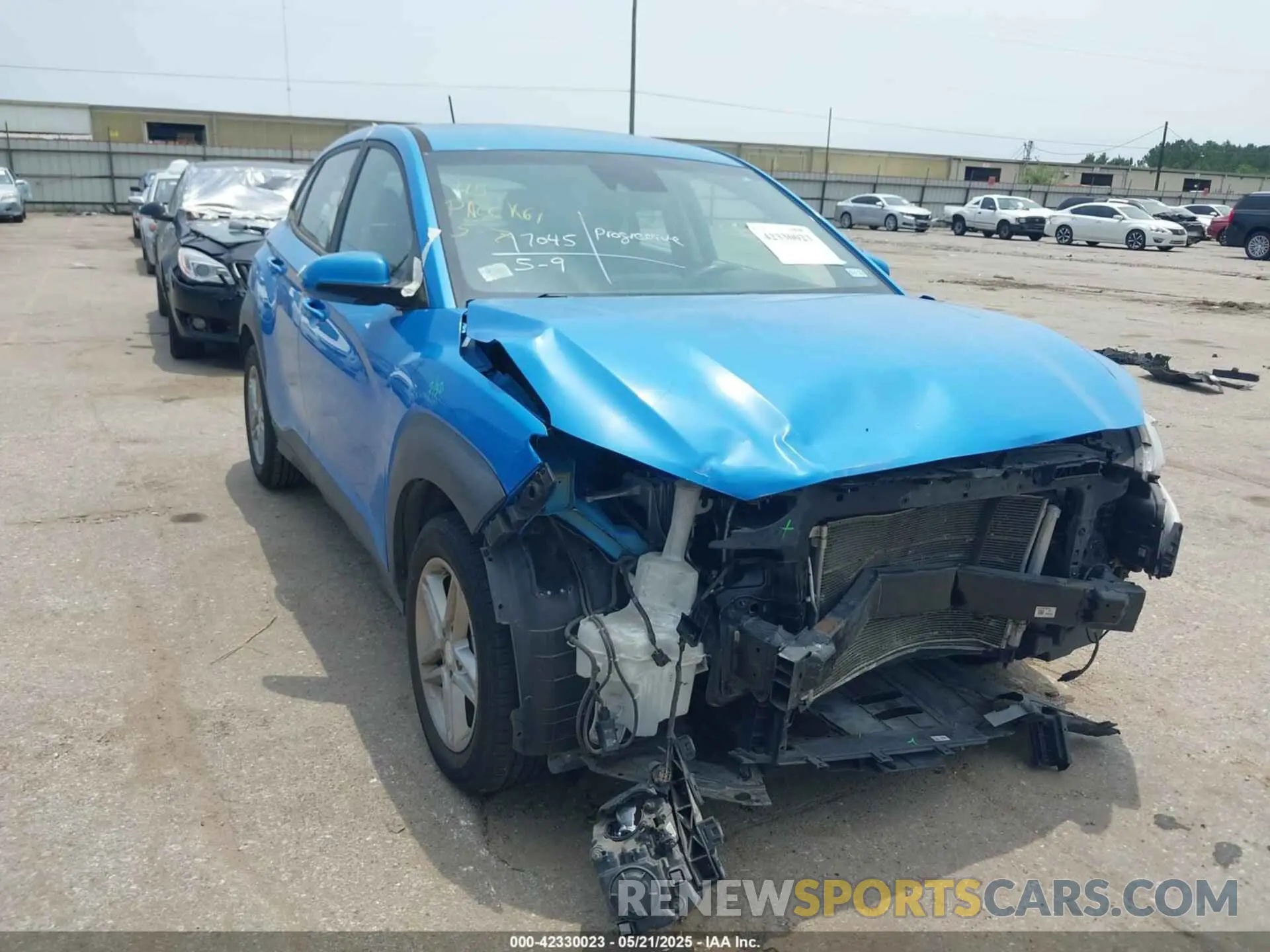 1 Photograph of a damaged car KM8K12AAXLU500023 HYUNDAI KONA 2020