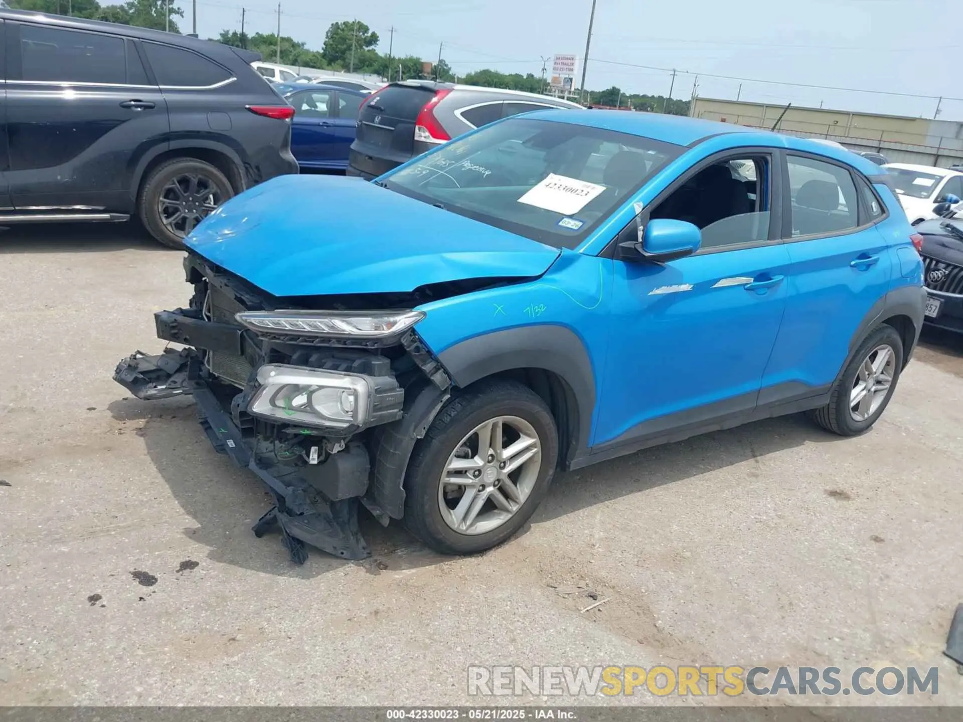 2 Photograph of a damaged car KM8K12AAXLU500023 HYUNDAI KONA 2020
