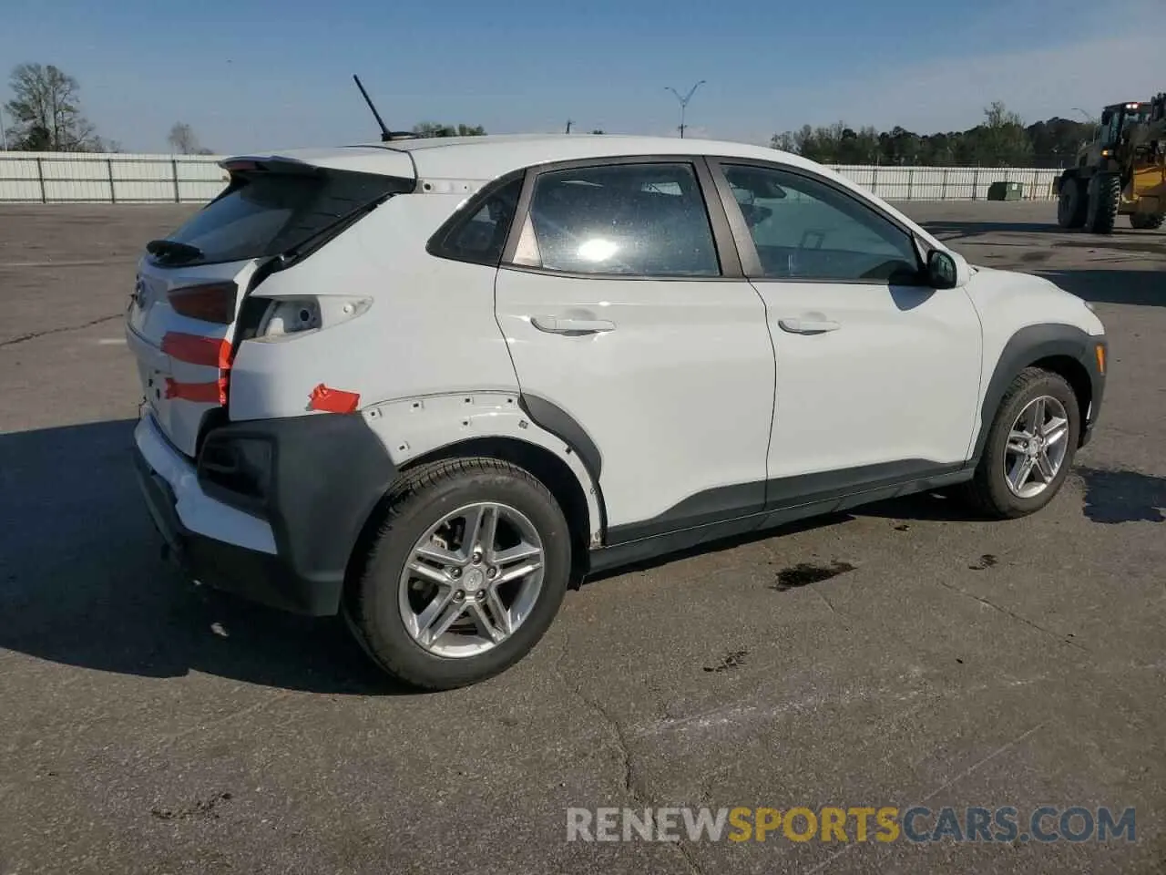 3 Photograph of a damaged car KM8K12AAXLU514617 HYUNDAI KONA 2020