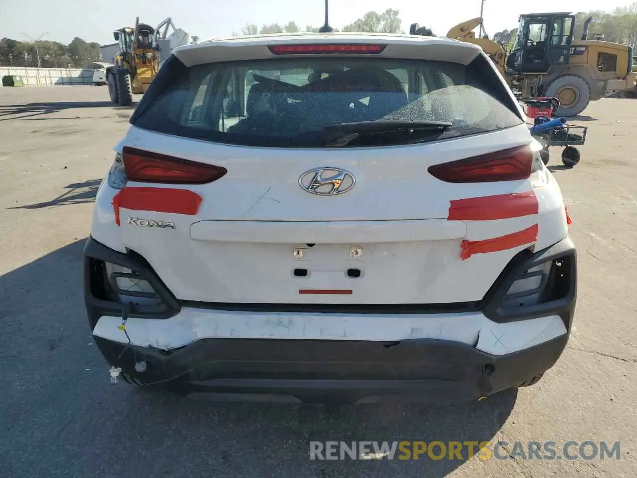 6 Photograph of a damaged car KM8K12AAXLU514617 HYUNDAI KONA 2020